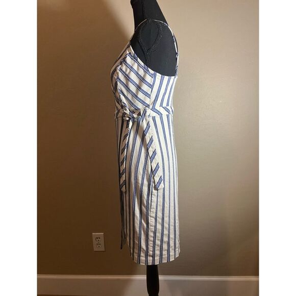 Women's BCBGeneration Striped Wrap Dress Size M White Blue - Picture 2 of 7